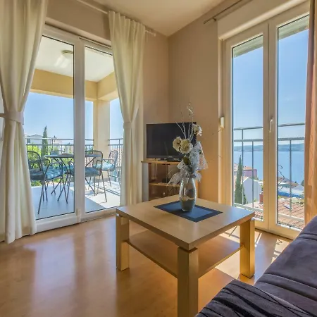 Bruno Apartment *